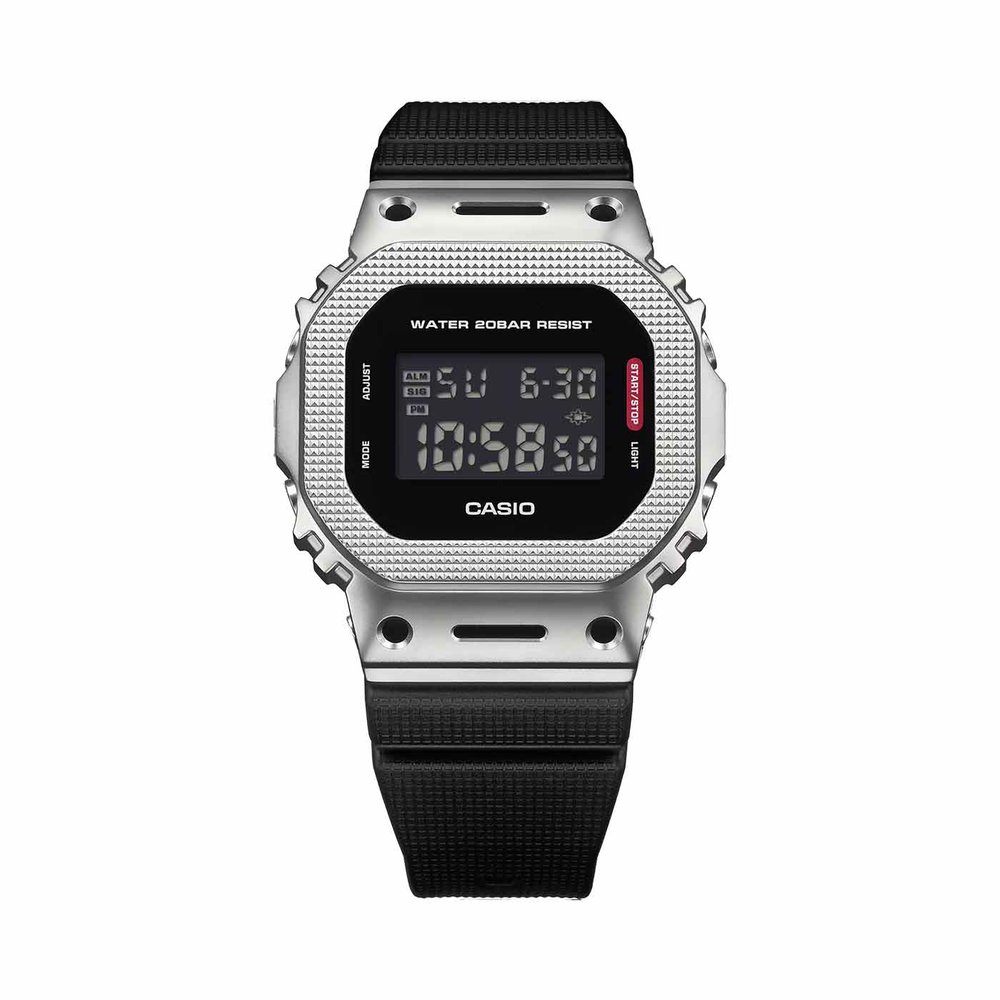 CASIO G-Shock GM-5600M-1DR